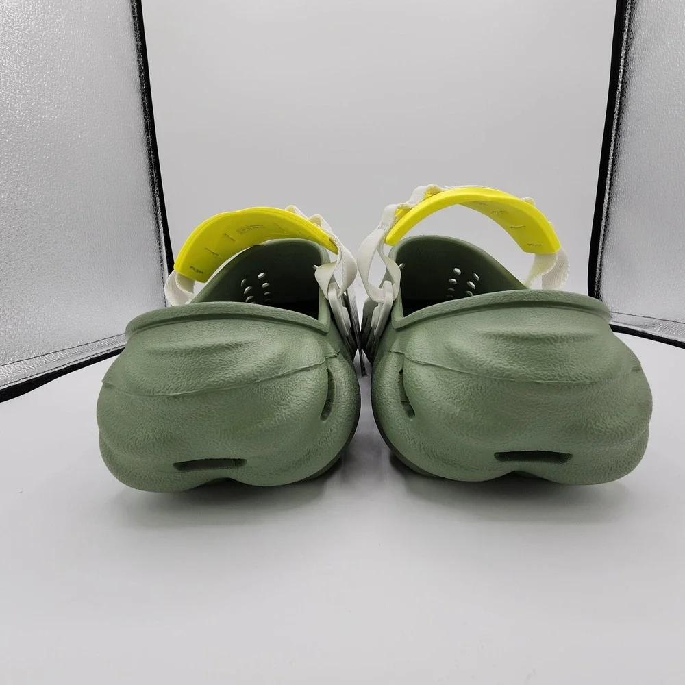 Crocs Echo Clogs Mens 8 / Womens 10 Moss Green Slip On Strap Sandals NEW‎ w/ Tag